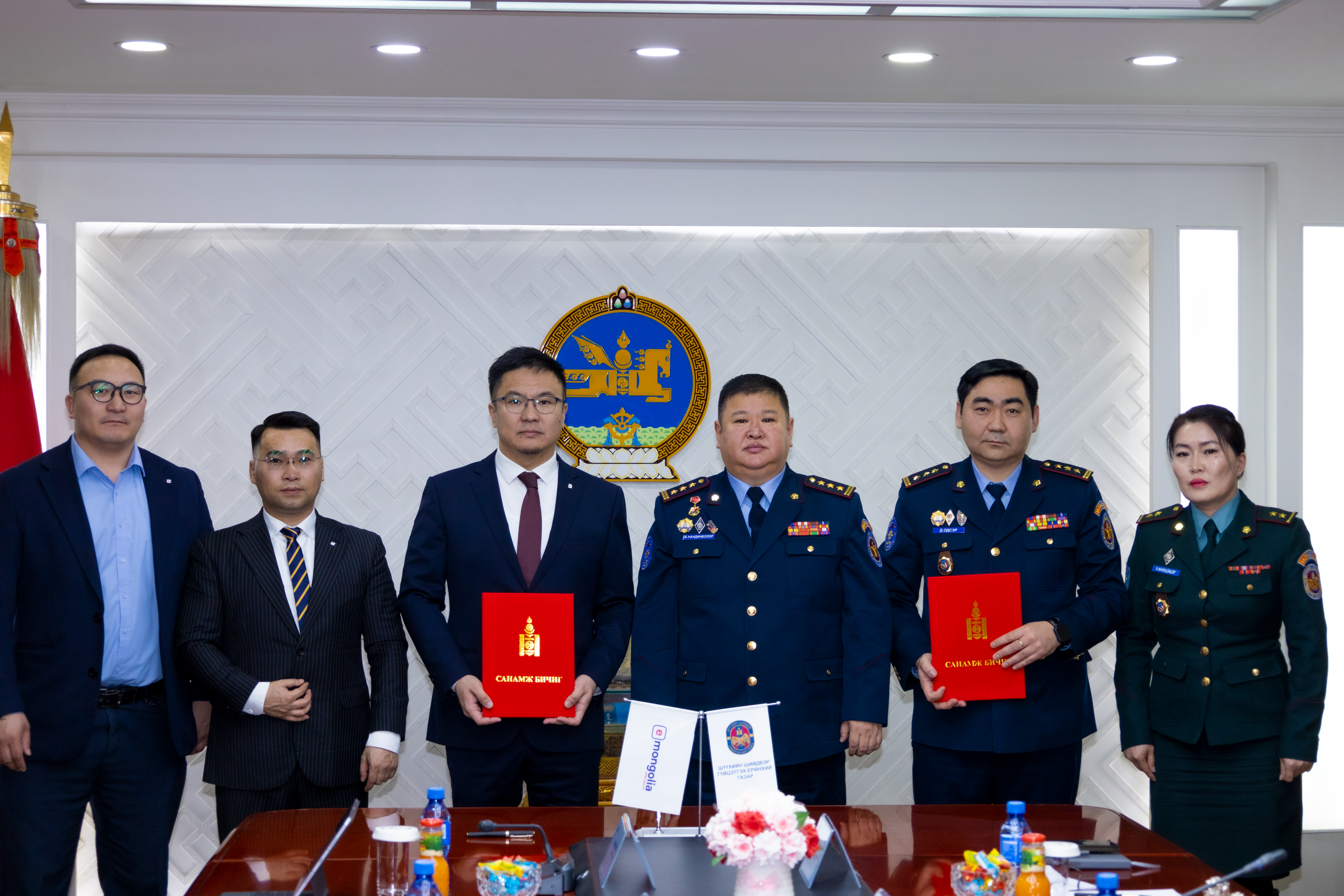 “ᠢ-ᠮᠣᠩᠭᠤᠯ ᠠᠻᠠᠳ᠋ᠧᠮᠢ” ᠤᠲᠤᠭ᠂ ᠰᠢᢉᠦᢈᠦ ᠶ᠋ᠢᠨ ᠰᠢᠶᠢᠳᠪᠦᠷᠢ ᢉᠶᠢᠢᠴᠡᠳᢈᠡᢈᠦ ᠶᠡᠷᠦᠩᢈᠡᠢ ᠭᠠᠵᠠᠷ ᠲᠠᠢ ᠬᠠᠮᠲᠤᠷᠠᠨ ᠠᠵᠢᠯᠯᠠᠬᠤ ᠰᠠᠨᠠᠮᠵᠢ ᠪᠢᠴᠢᢉ ᠪᠠᠶᠢᠭᠤᠯᠤᠯ ᠢ᠋ᠶᠠᠨ